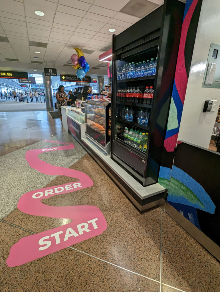 DEN – Halfmoon Empanada (Concourse B) photo 1